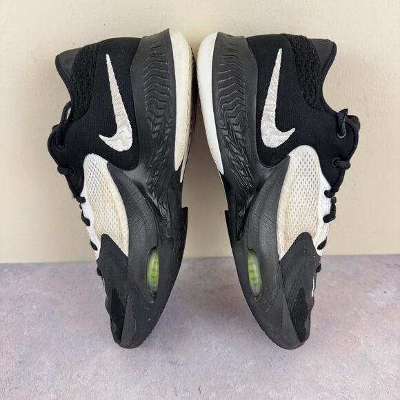 Nike Zoom Freak 4 Men's 7.5 Black White Panda Basketball Shoes Sneakers READ - Picture 6 of 14